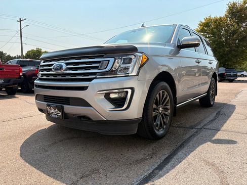 Used 2020 Ford Expedition Limited w/ Equipment Group 301A AWD/4WD image 4