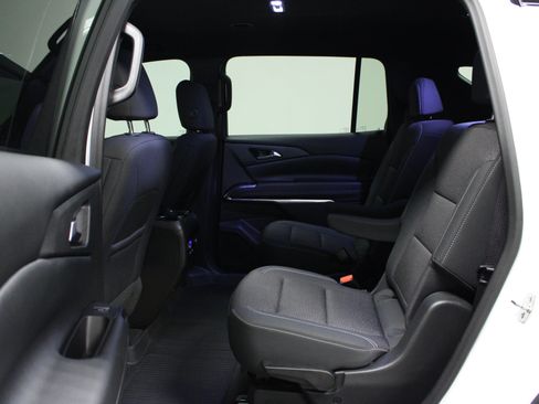 Used 2025 Chevrolet Traverse LT w/ Midnight/Sport Edition FWD image 13