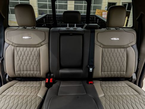 Used 2026 Ford F450 Platinum w/ Platinum Plus Package image 35