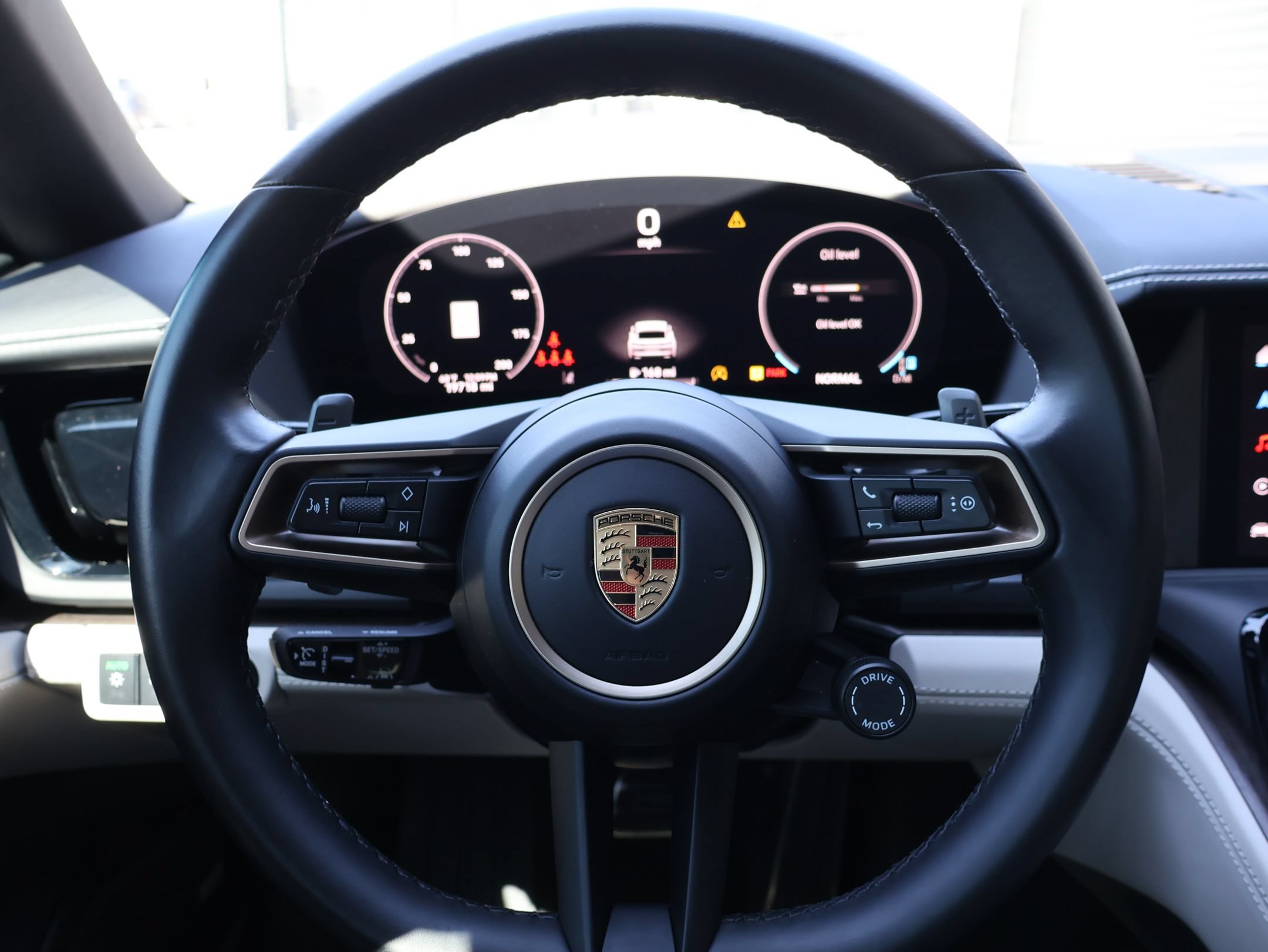 Certified 2024 Porsche Panamera 4 AWD/4WD image 17