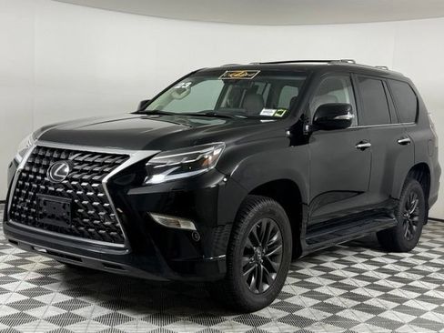 Used 2023 Lexus GX 460 Premium w/ Premium Package AWD/4WD image 2