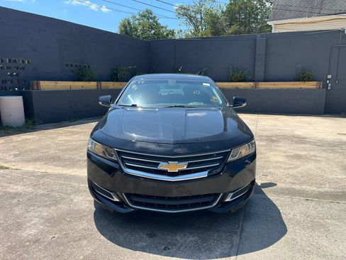 Used 2017 Chevrolet Impala LT w/ Convenience Package FWD image 2