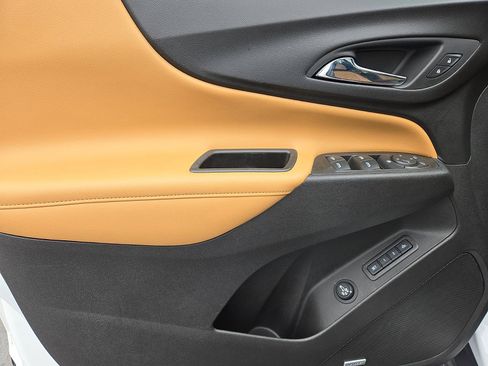 Used 2021 Chevrolet Equinox Premier image 10