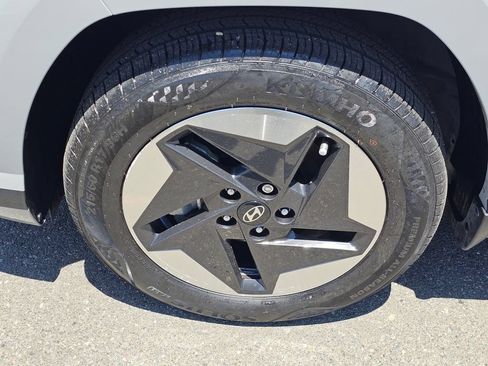 Certified 2024 Hyundai Kona SEL FWD image 10