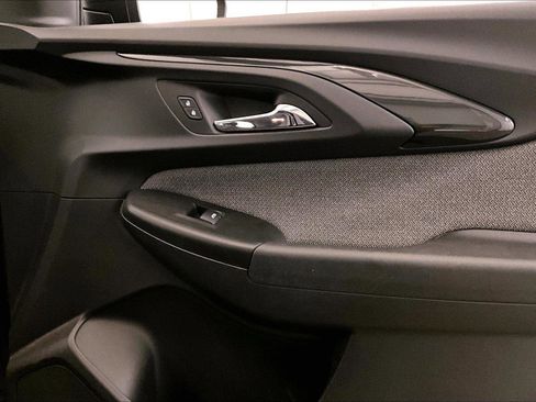 Used 2021 Chevrolet TrailBlazer LT image 24