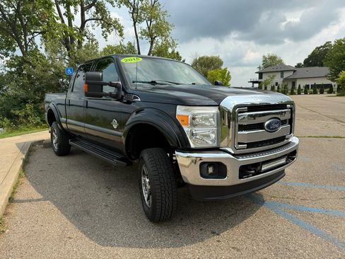 Used 2015 Ford F250 Lariat w/ Lariat Ultimate Package AWD/4WD image 3