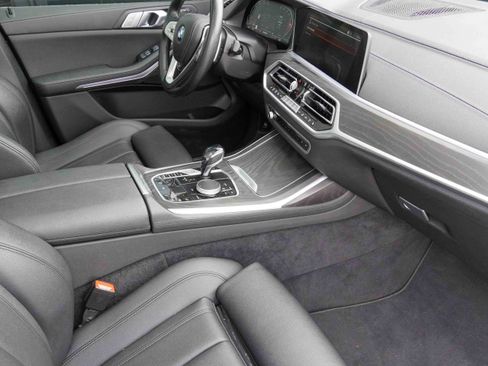 Used 2022 BMW X7 xDrive40i image 10