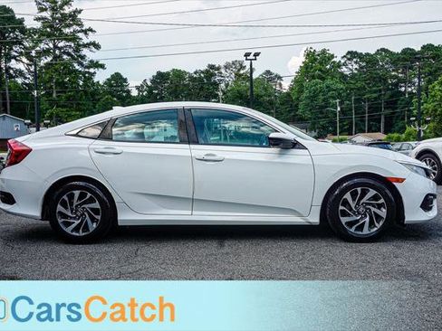 Used 2017 Honda Civic EX image 9