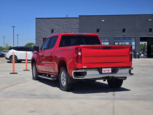 Used 2021 Chevrolet Silverado 1500 LT image 4