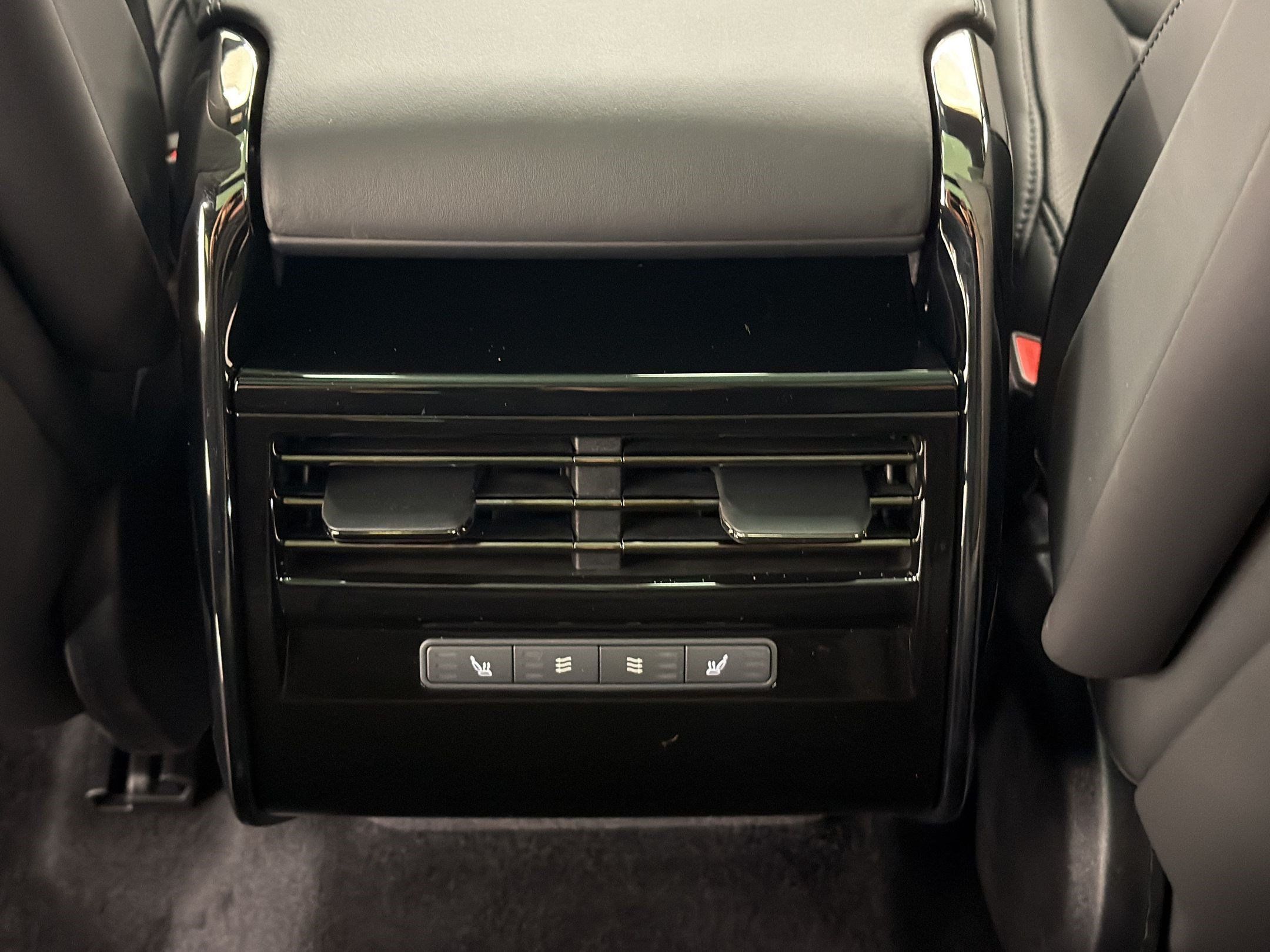 New 2026 Land Rover Range Rover Sport SE AWD/4WD image 36
