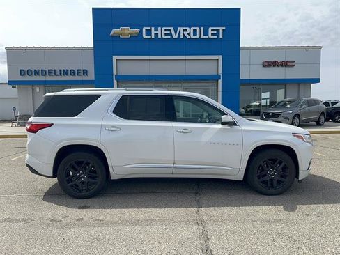 Used 2021 Chevrolet Traverse Premier AWD/4WD image 1