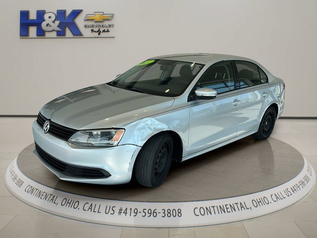 Used 2011 Volkswagen Jetta SE FWD image 3