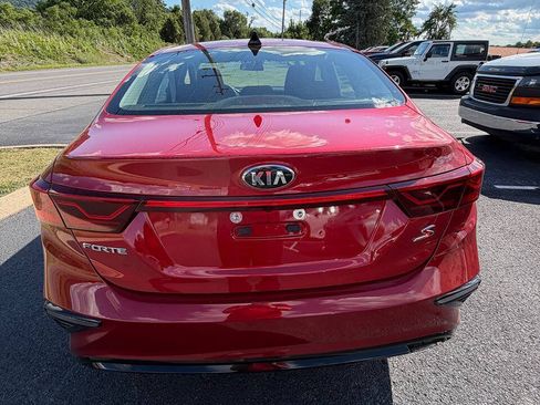 Used 2019 Kia Forte S FWD image 4