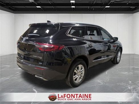 Certified 2019 Buick Enclave Essence image 5