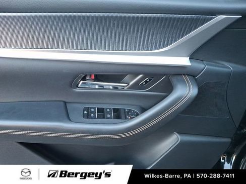 Certified 2025 MAZDA CX-70 Plug-In Hybrid w/ Premium Pkg image 15
