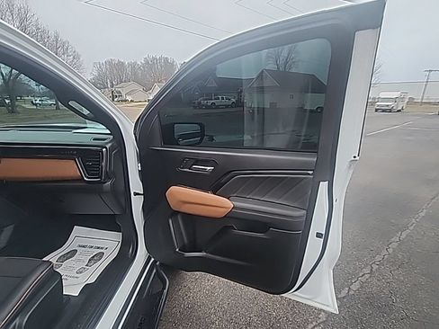 Used 2023 GMC Canyon AT4 AWD/4WD image 12