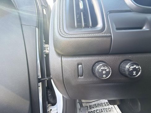 Used 2022 GMC Canyon Elevation w/ Elevation Premium Package image 20