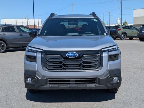 Used 2026 Subaru Outback Limited AWD/4WD image 9