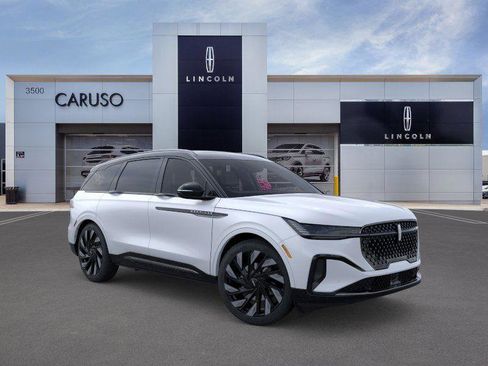 New 2026 Lincoln Nautilus Reserve image 7