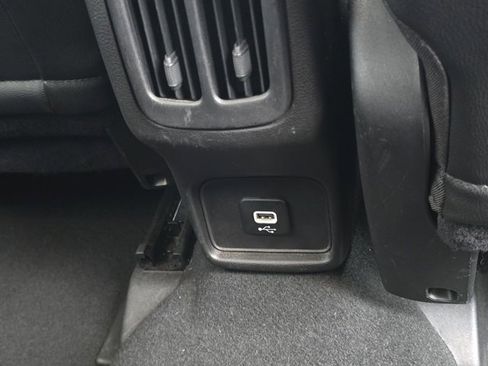 Used 2020 Jeep Compass Latitude image 28