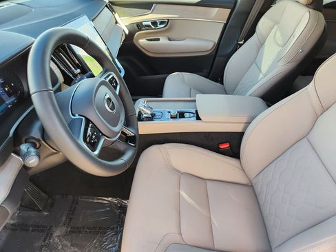 New 2026 Volvo XC90 B5 Plus w/ Protection Package Premier image 3