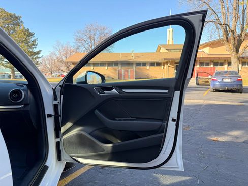 Used 2016 Audi A3 1.8T Premium image 40