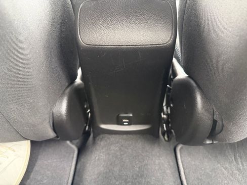 Used 2017 Chevrolet Cruze LT w/ Convenience Package image 27