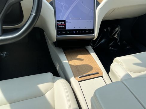 Used 2020 Tesla Model S Long Range Plus AWD/4WD image 23