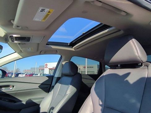 Used 2025 Honda Accord Touring image 10