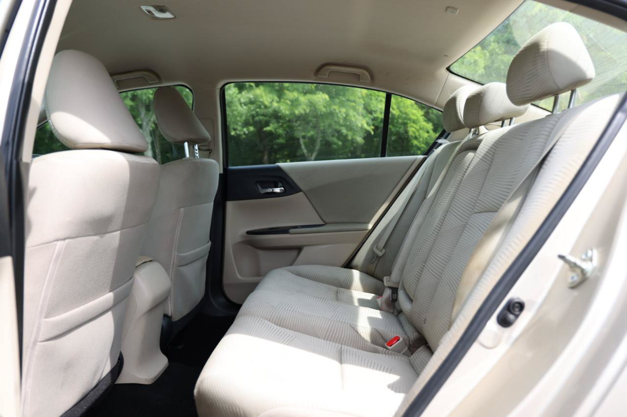 Used 2017 Honda Accord LX image 29