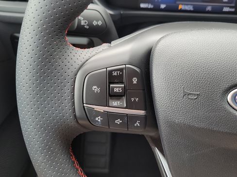 Used 2025 Ford Escape ST-Line w/ Tech Pack #1 AWD/4WD image 22