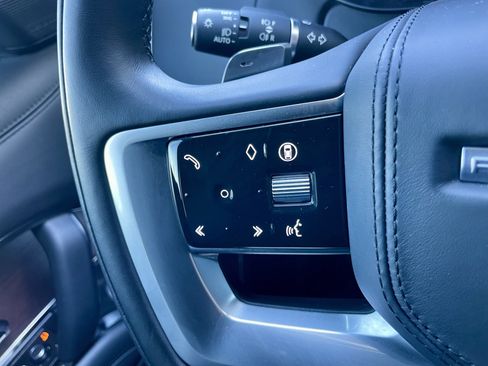 Used 2025 Land Rover Range Rover Long Wheelbase SE image 23