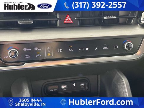 Used 2024 Kia Sportage EX FWD image 19