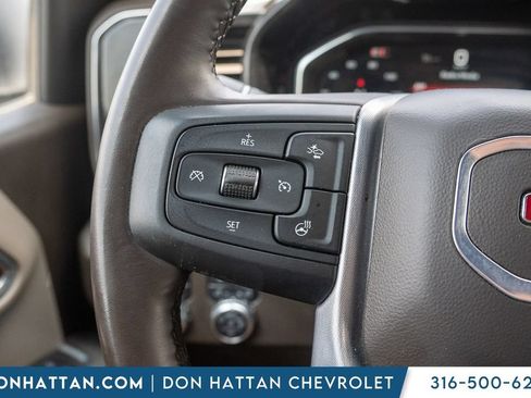 Used 2025 GMC Sierra 1500 SLT AWD/4WD image 10