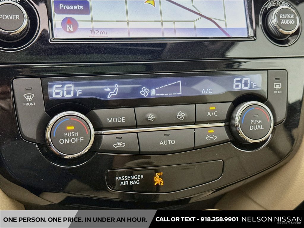 Used 2015 Nissan Rogue SL w/ SL Premium Package AWD/4WD image 16