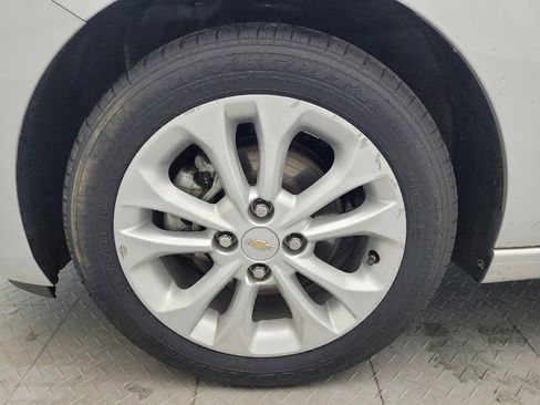 Used 2021 Chevrolet Spark LT image 31