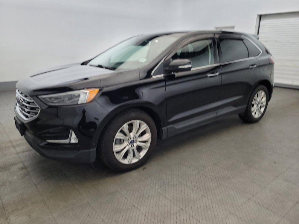 Used 2020 Ford Edge Titanium w/ Equipment Group 301A AWD/4WD image 2