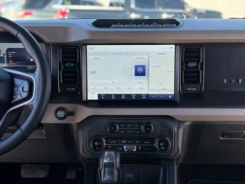 Certified 2023 Ford Bronco Wildtrak image 16