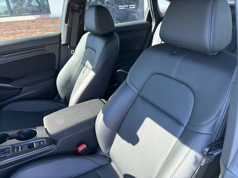 Used 2025 Honda Civic Sport image 3