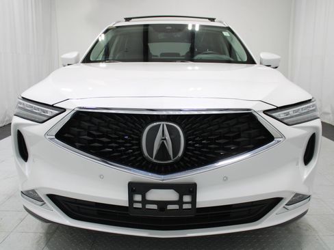 Used 2023 Acura MDX SH-AWD w/ Advance Package image 3