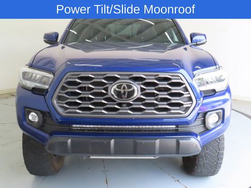 Used 2023 Toyota Tacoma TRD Off-Road w/ TRD Premium Off Road Package AWD/4WD image 9