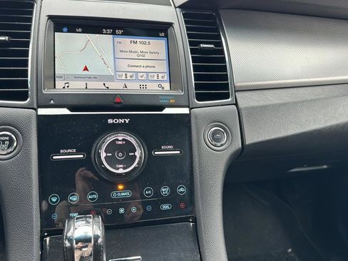 Used 2018 Ford Taurus SHO AWD/4WD image 13