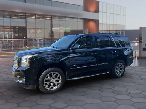 Used 2015 GMC Yukon SLT w/ Open Road Package AWD/4WD image 3