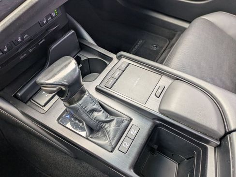 Used 2022 Lexus ES 300h w/ Premium Package FWD image 12