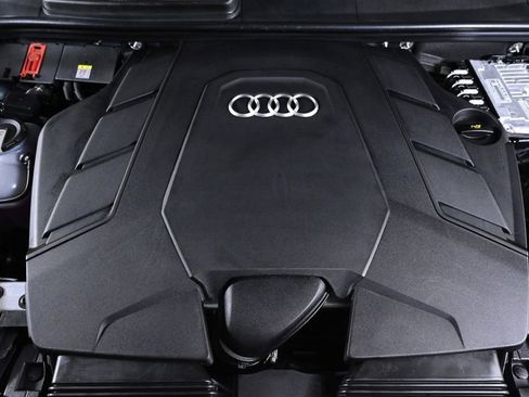 Used 2025 Audi Q8 Premium w/ Convenience Package AWD/4WD image 23