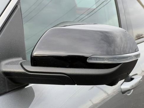 Used 2024 Chevrolet Traverse LT w/ LPO, Floor Liner Package image 39