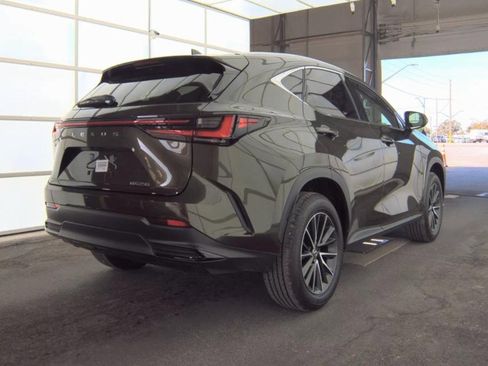 Used 2025 Lexus NX 250 250 Premium NAV,CAM,SUNROOF,CL image 2