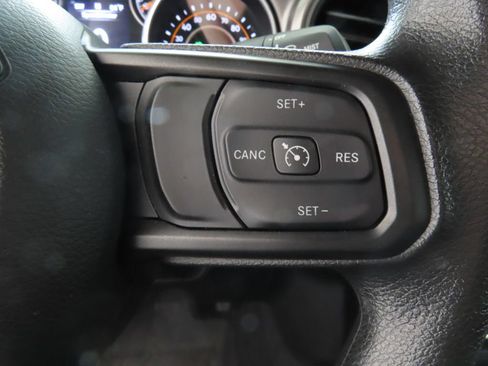 Used 2021 Jeep Wrangler Unlimited Sport AWD/4WD image 13
