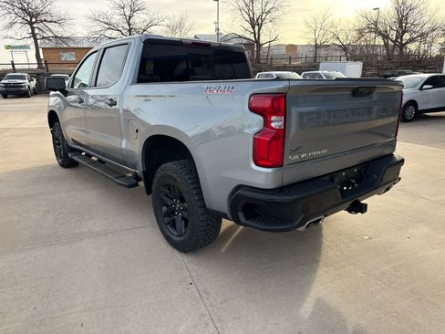 Used 2024 Chevrolet Silverado 1500 LT Trail Boss w/ LT Trail Boss Premium Package image 8
