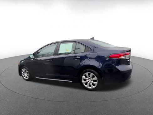 Used 2025 Toyota Corolla LE image 9